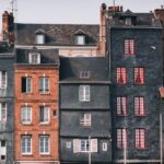 Façade d une maison de ville en France